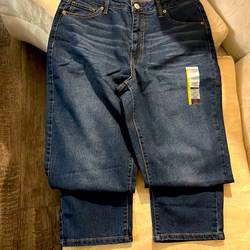 JEAN ALERT!!